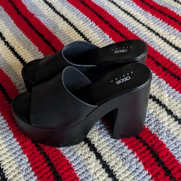 COPY - Platform 90s style black mule heels size 6 - Picture 2 of 3